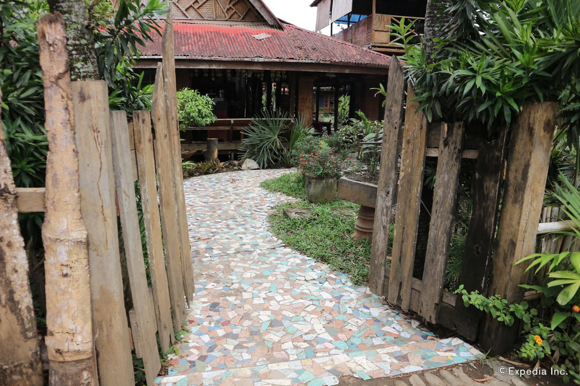 The Lotus Garden Acomodação com café da manhã Puerto Princesa Exterior foto